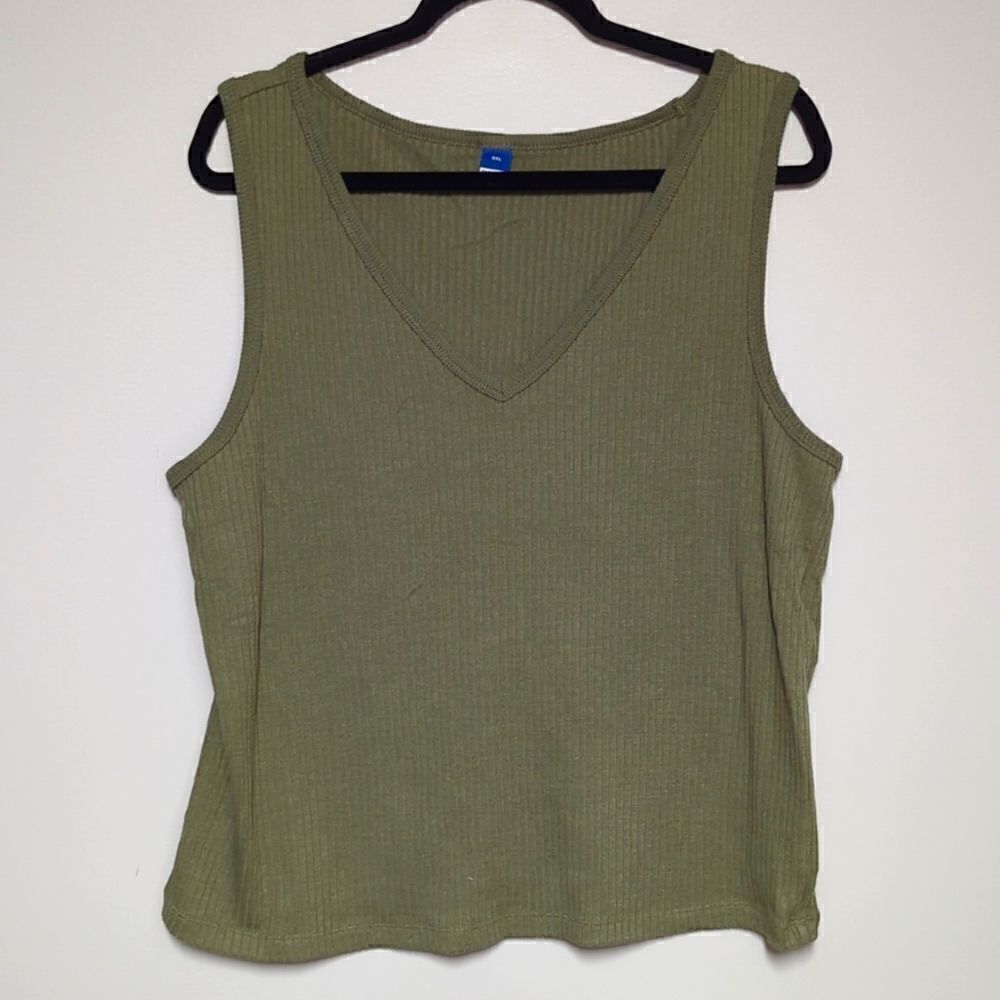 Old Navy Green V Neck Ribbed  Tank